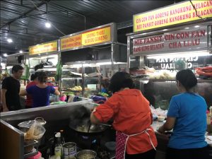 tempat makan enak di kota Medan | Stand makanan di foodcourt Yummy Asia Mega Mas