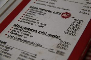 tempat makan enak di bawah 100 ribu di Bogor | Harga Pizza Meteran