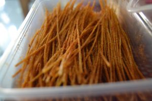 jajanan anak SD zaman now. Mie lidi-lidian