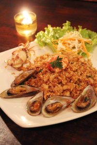 tempat makan enak di bawah 100 ribu di Bogor | Nasi Goreng Seafood, Death by Chocolate and Spaghetti