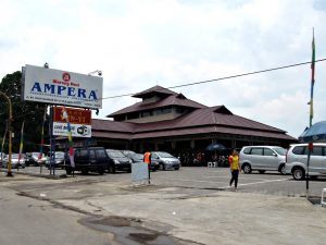 restoran keluarga di Bogor | Warung Nasi Ampera. Sumber: indoplaces.com