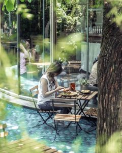 One Eighty Coffee, tempat nongkrong outdoor murah di Bandung One Eighty Coffee, tempat nongkrong outdoor murah di Bandung